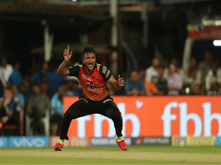 কলকাতার বিরুদ্ধে জ্বলে উঠলেন শাকিব, অলরাউন্ড পারফরম্যান্সে নিলামে না কেনার নীরব প্রতিবাদ জানালেন কি