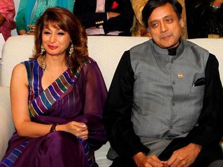 স্ত্রী সুনন্দা পুষ্করের রহস্যমৃত্যুতে অবশেষে চার্জশিটে নাম শশী থারুরের