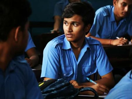 আইএসসি-তে ৯০.৩%, সিনেমা-নাটক করলেও পড়াশোনা লাটে তোলেননি ঋতব্রত