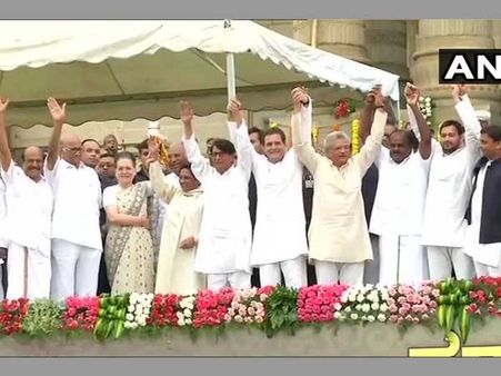 কৃষকদের ঋণ মকুব, শপথ নিয়েই আর কী বললেন কুমারস্বামী