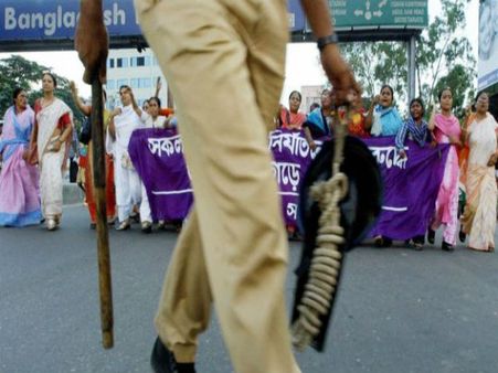 বাংলাদেশে নারী নির্যাতনের মিথ্যা মামলা কতটা হয়?