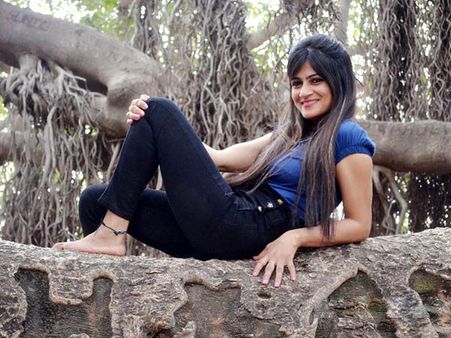 খুনের আগে শৈলজার ফেসবুক পোস্টগুলি কি বার্তা দিচ্ছিল কোনও বিশেষ ঘটনার! ঘনীভূত রহস্য
