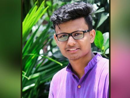 গ্রন্থন হবে শিলিগুড়ির প্রচারের মুখ! মেয়র-মন্ত্রীর কাজিয়া ঘিরে বাধল গোল, শুরু বাকযুদ্ধ