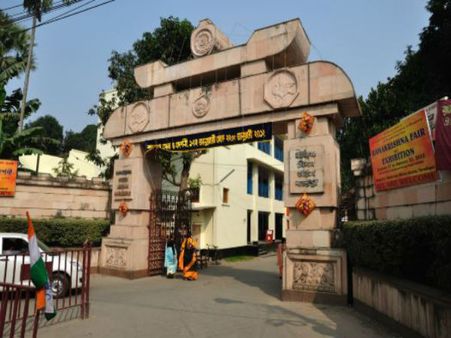 মেধাতালিকায় নরেন্দ্রপুরের তিন ছাত্র! কীভাবে সাফল্য, জানিয়েছে অষ্টম স্থানাধিকারী ছাত্র