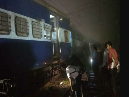 হাওড়ামুখী ট্রেন লাইনচ্যুত মহারাষ্ট্রে, ব্যাহত ইগাতপুরী রুটে ট্রেন চলাচল