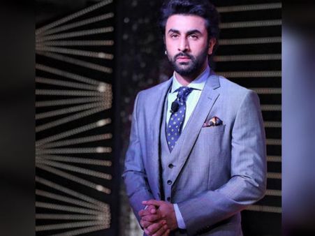 কৈশোরে প্রাণঘাতী নেশায় বুঁদ ছিলেন রণবীর! কানে দেওয়া হত ইঞ্জেকশন, ফাঁস হল তথ্য