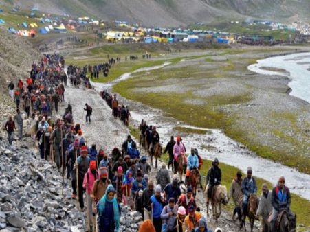 এই কারণেই আপাতত স্থগিত অমরনাথ যাত্রা