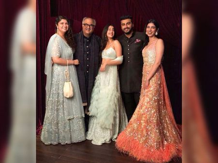 এবার এক ছাদের তলায় থাকবেন অর্জুন-জাহ্নবী-খুশিরা! উদ্যোগে বনি কাপুর