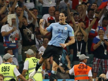 স্টার রোনাল্ডোর জারিজুরি আটকে শেষ আটে উরুগুয়ে, জোড়া গোলে নায়ক কাভানি