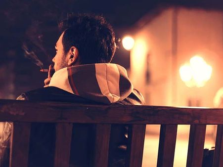 সিগারেটের নেশা ছাড়াতে 'ই-সিগারেট' নয়া পথ দেখাচ্ছে,কী বলছে গবেষণা