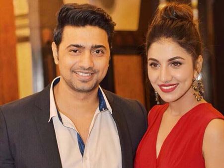 দেব-রুক্মিণীর বিয়ে! চর্চায় সোশ্যাল মিডিয়া, পরিচালক অনিকেত বললেন তিনি জানেন