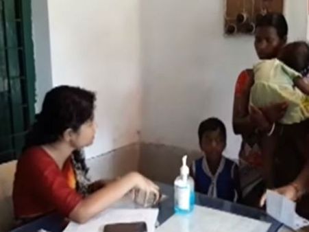 মমতার রাজ্যে এসডিও যখন ডাক্তার! খুশি গ্রামবাসীরা