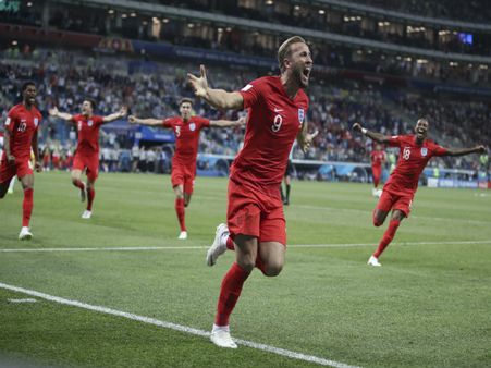 অঘটন ঘটতে গিয়েও শেষ অবধি রক্ষা! ২-১ ব্যবধানে তিউনিশিয়ার বিরুদ্ধে রুদ্ধশ্বাস জয় ইংল্যান্ডের