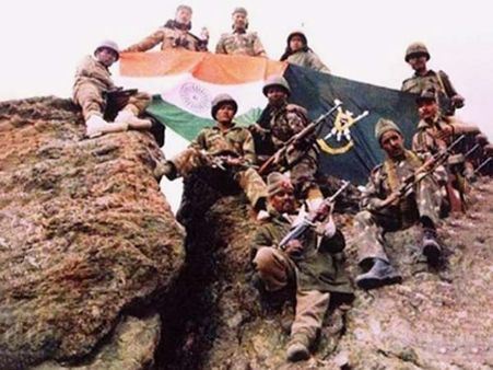 কার্গিল যুদ্ধে টাইগার হিল কীভাবে ছিনিয়ে নিয়েছিল ভারতীয় সেনা ! ফিরে দেখা রুদ্ধশ্বাস সেই কাহিনি