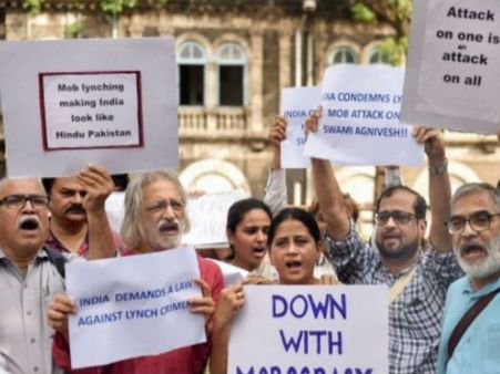 আলওয়ারের গণপ্রহারের ঘটনায় গুরুতর অভিযোগ পুলিশের নামে, রক্ষকই কি ভক্ষক