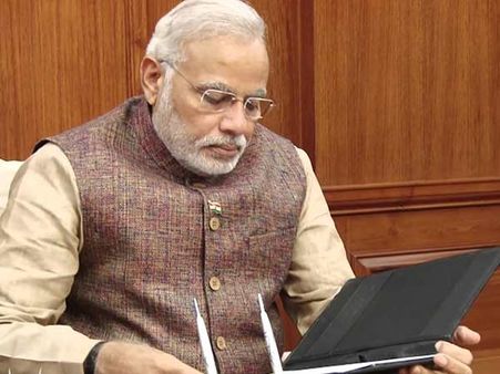 মোদী-কেয়ার চালু করতে জোর কদমে এগোচ্ছে সরকার, কিন্তু বাস্তবায়ন নিয়ে রয়েছে অনেক প্রশ্ন