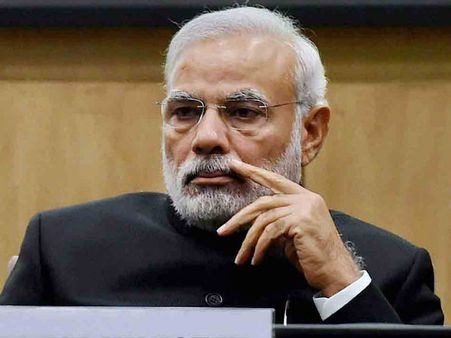 লোকসভায় ৯০ শতাংশ আসনেই হারবে বিজেপি! দলেরই সাংসদের বোমায় বিপাকে মোদী