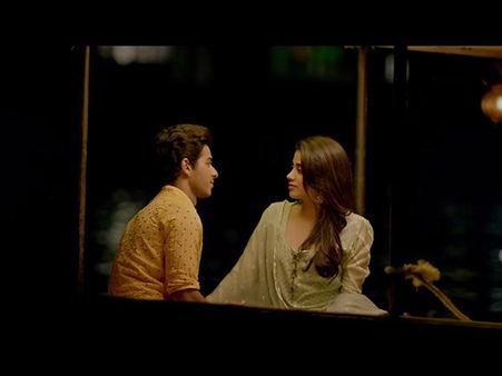 বক্স অফিসে কি সাফল্য পেল 'স্টারকিড' ঈশান-জাহ্নবীর 'ধড়ক'! যা বলছে পরিসংখ্যান