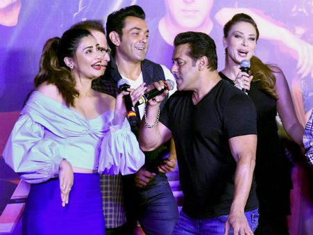 'রেস থ্রি'-তে থাকছে ধুন্ধুমার ক্লাইম্যাক্স ! সলমন-ববির ফিল্মের শেষ দৃশ্যটি কেমন, কয়েকটি তথ্য