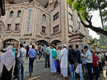 মেয়াদি জমায় সুখবর! সুদের হার বাড়াল এসবিআই