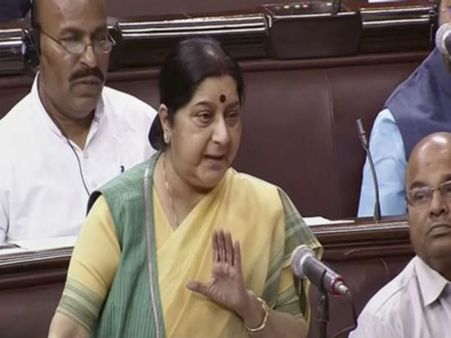 রাজ্যসভায় সুষমার হিসেব! মমতার রাজ্যে নিজের দলের অভিযোগ ভোঁতা