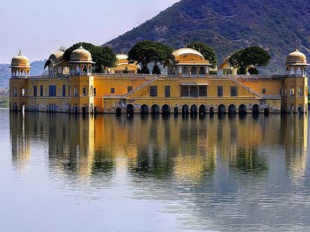 জানেন কি এই শহরগুলির সাথে কোন ইতিহাস জড়িয়ে রয়েছে! কিছু অজানা তথ্য