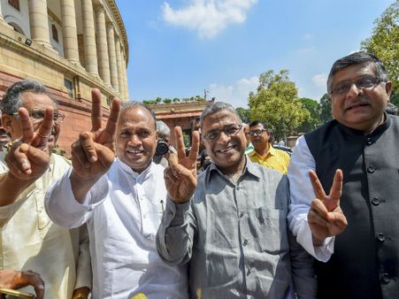 হরিবংশ নারায়ণ সিং কে! রাজ্যসভার নবনিযুক্ত ডেপুটি চেয়ারম্যান সম্পর্কে জেনে নিন একনজরে