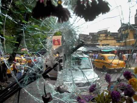 সতর্ক হোন চালকরা, গতির সীমা ভাঙলে কারাবাস - কড়া হল কলকাতা পুলিশ