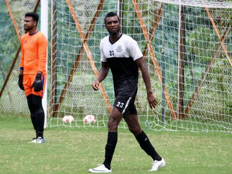 লিগ শুরু আগেই তারকা বিদেশীর সই মহামেডানে