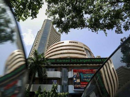 লক্ষ্মীবারে রেকর্ড! ৩৮ হাজারের সীমা ছাড়াল সেনসেক্স