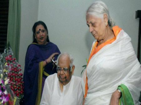 সিপিএম-এর ইচ্ছায় বাধা পরিবার! বহিষ্কারের সিদ্ধান্তে বাবার চোখে ছিল জল, বললেন সোমনাথ কন্যা