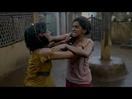 বোমা ফাটাল 'পটাকা'! সুনীল-সানায়াদের ছবির গল্প কোন ঘটনাকে কেন্দ্র করে 
