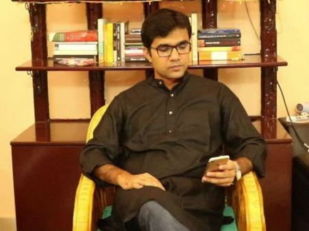 মমতার রাজ্যে জেলাশাসকের একমাসের কারাবাসের নির্দেশ! প্রশাসনিক মহলে চাঞ্চল্য