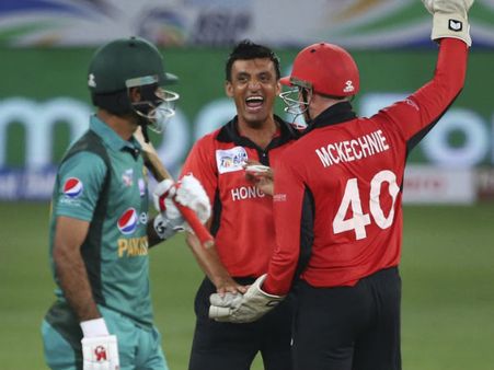 এশিয়া কাপ ২০১৮, হংকং বিরুদ্ধে সহজেই ৮ উইকেটে জয় পেল পাকিস্তান