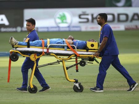 এশিয়া কাপ থেকে ছিটকে গেলেন হার্দিক পাণ্ডিয়া! শর্দুল ঠাকুর, অক্ষর প্যাটেলও