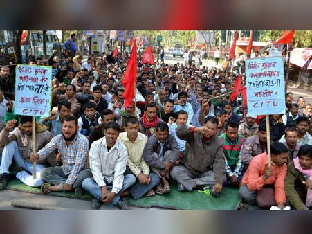 ফের ভারত বনধ! ২ দিনের জন্য স্তব্ধ হবে দেশ, মোদীর বিরোধিতায় পথে নামছেন শ্রমিকরা