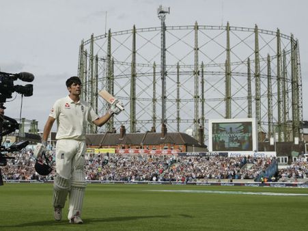 তোমার হল শুরু, আমার হল সারা - অভিষেককারীর হাতে থামলেন বিদায়ী কুক
