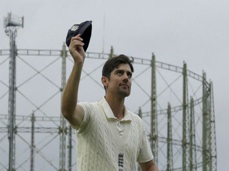 Info Graphics- একনজরে দেখে নেওয়া অ্যালেয়েস্টার কুক-এর ক্রিকেট কেরিয়ারের পরিসংখ্যান