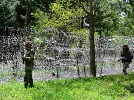 ফের সীমান্তে পাক নাশকতা, খুন বিএসএফ জওয়ান, উত্তেজনা ভূস্বর্গে