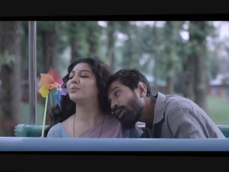 'দু মুঠো বিকেল' -এ মাত করলেন জয়া-অনুপম! দেখুন 'দেবী' -র ভিডিও