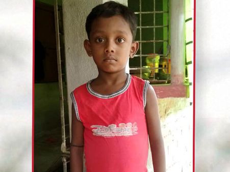 ছোট্ট ইমতাজের জন্য রক্ত দেবে গোটা গ্রাম, মানব চেতনার এক অসামান্য কাহিনি