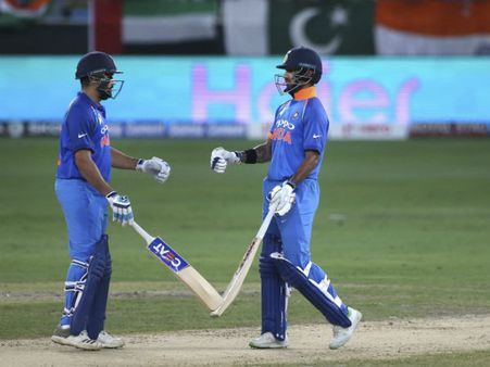 গাভাস্কার বলছেন 'উত্তেজক ও ধ্বংসাত্মক', পরিসংখ্যানও তাদের পক্ষে, রোহিত-শিখরের জুটিই কি সেরা