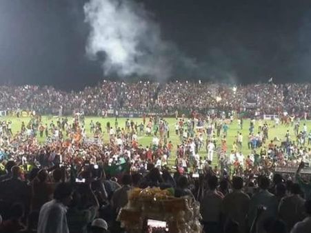 কাটল ৮ বছরের খরা, ১ ম্যাচ বাকি থাকতেই লিগ জিতল সবুজ-মেরুন