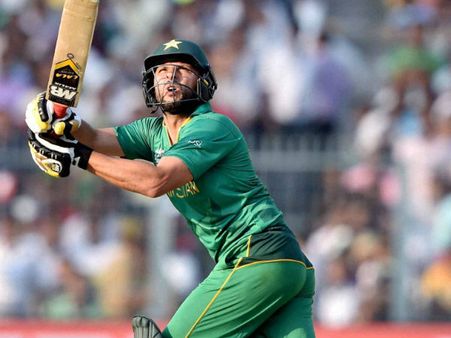 ফিরে দেখা এশিয়া কাপ, শেষ ওভারে পরপর ২টি ছয় মেরে ভারতের হাত থেকে জয় ছিনিয়ে নেন আফ্রিদি