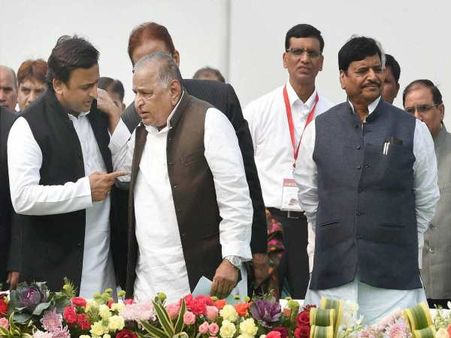 সমাজবাদী পার্টিতে ভাঙন, মুখোমুখি এবার চাচা-ভাতিজা, লোকসভায় আলাদা লড়াইয়ের ঘোষণা শিবপালের