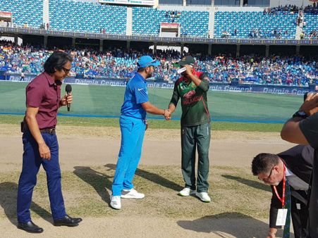 এশিয়া কাপ ২০১৮ ফাইনাল, টসে জিতল ভারত, বদলাল না টুর্নামেন্টের স্ট্র্যাটেজি