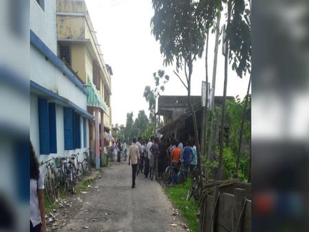 কেলেঙ্কারির পর্দা ফাঁস হতেই রহস্যময় লোকেদের আনাগোনা, চঞ্চলাময়ীর সামনে ওরা কে