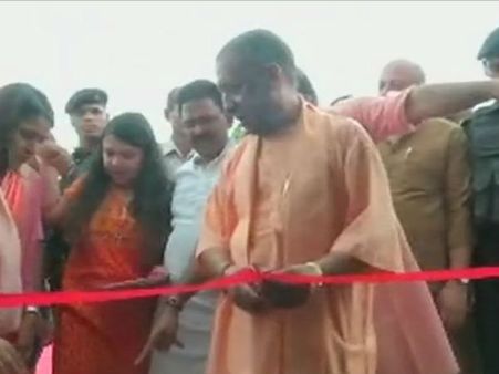 গঙ্গার বুকে চলবে 'অলকানন্দা'! বারানসীতে জল তীর্থযাত্রার সূচনা করলেন যোগী