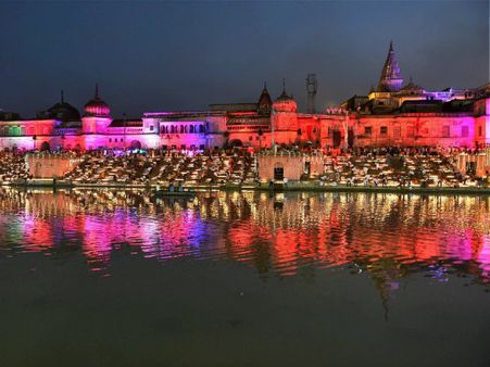 অযোধ্যায় রাম মন্দির হোক চায় না করণি সেনা, জানেন কেন