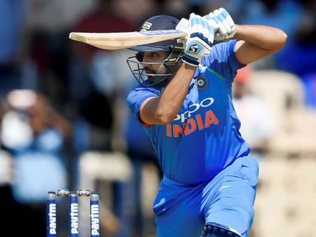 বিরাট-মঞ্চে দুরন্ত শতরান রোহিতের - গড়ে ফেললেন অনেকগুলি রেকর্ডও